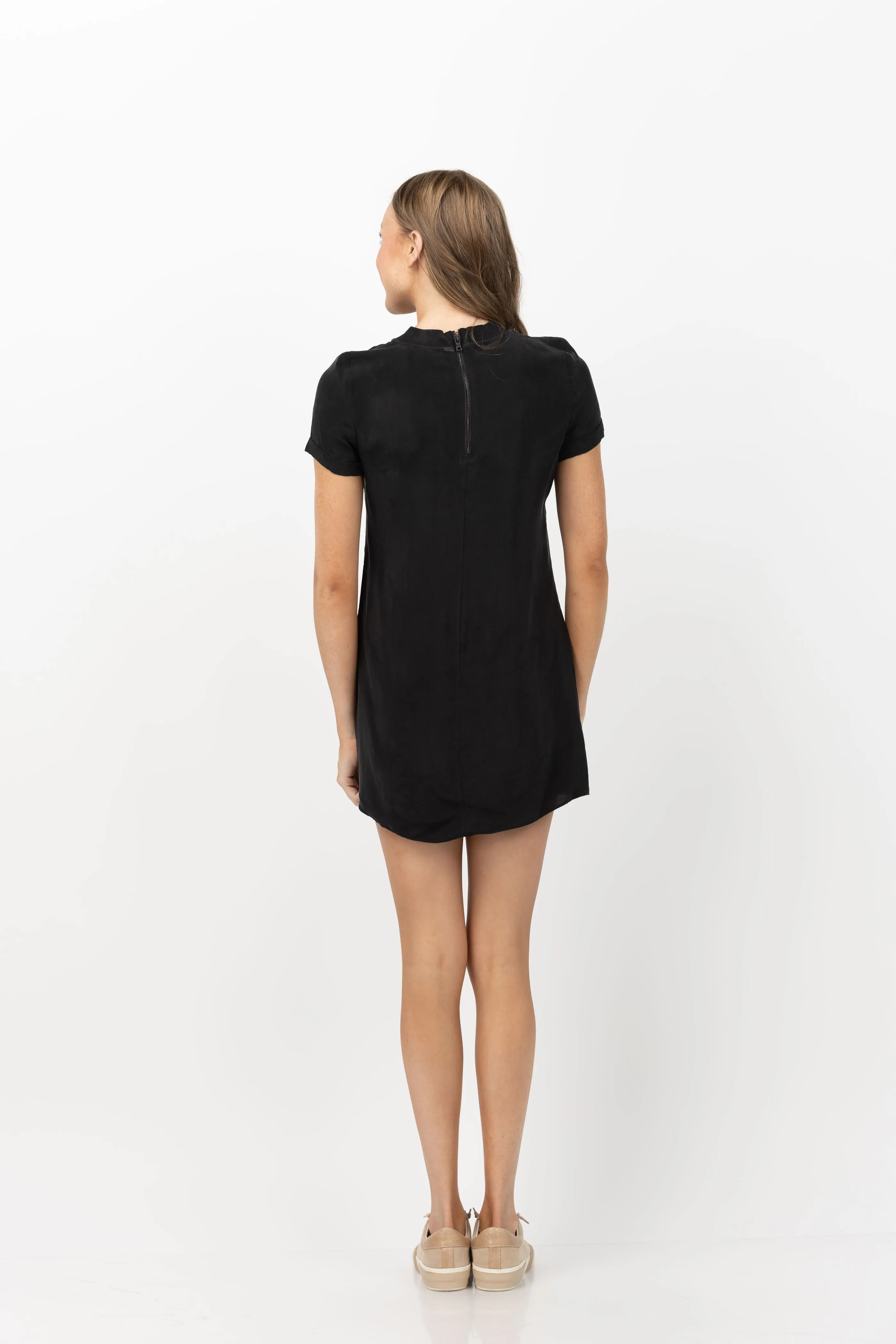 Alice & Olivia Braden Tee Dress in Black