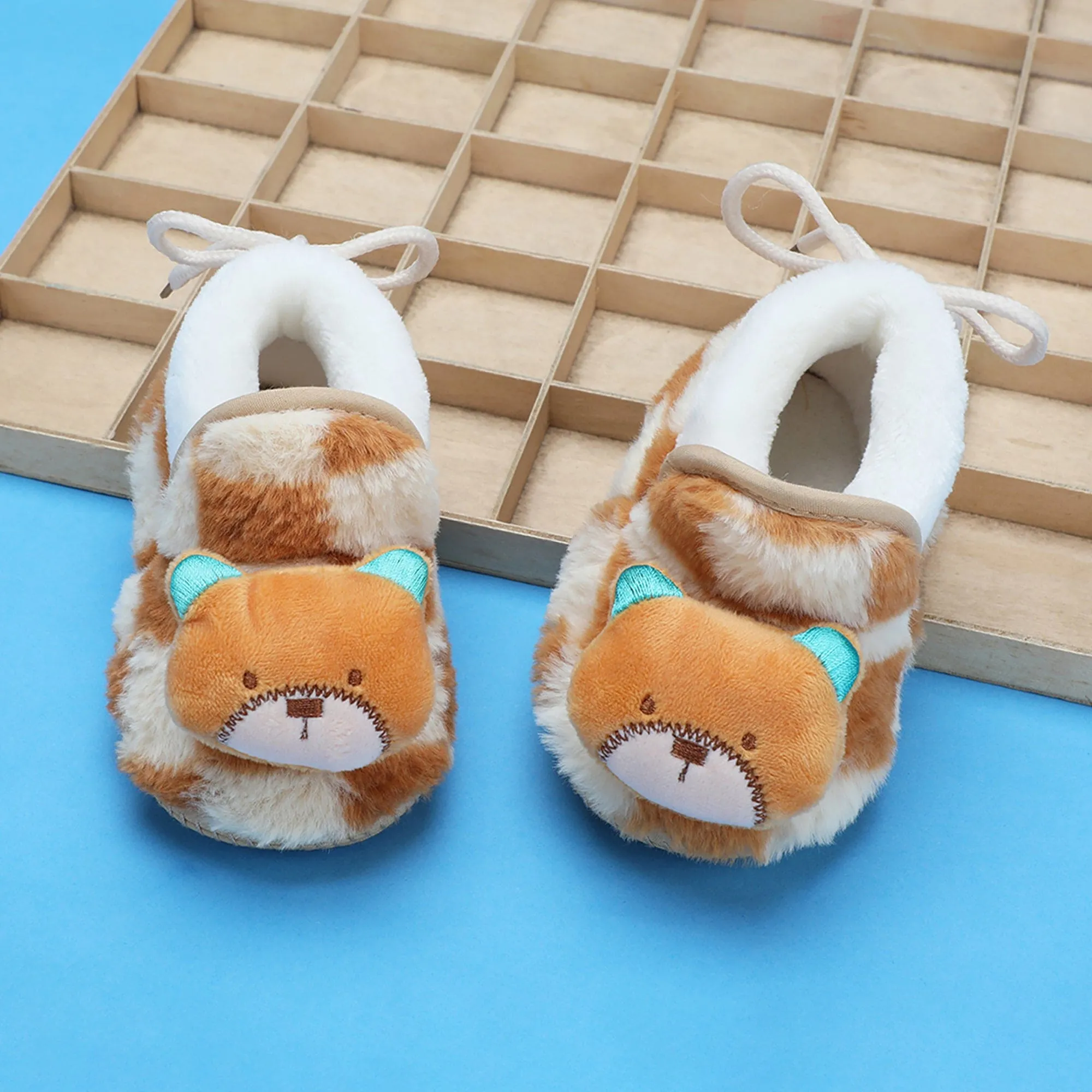 Baby Moo 3D Dear Bear Soft Slip-On Anti-Skid Plush Warm Booties - Brown