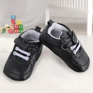 Baby Moo Black Velcro Booties