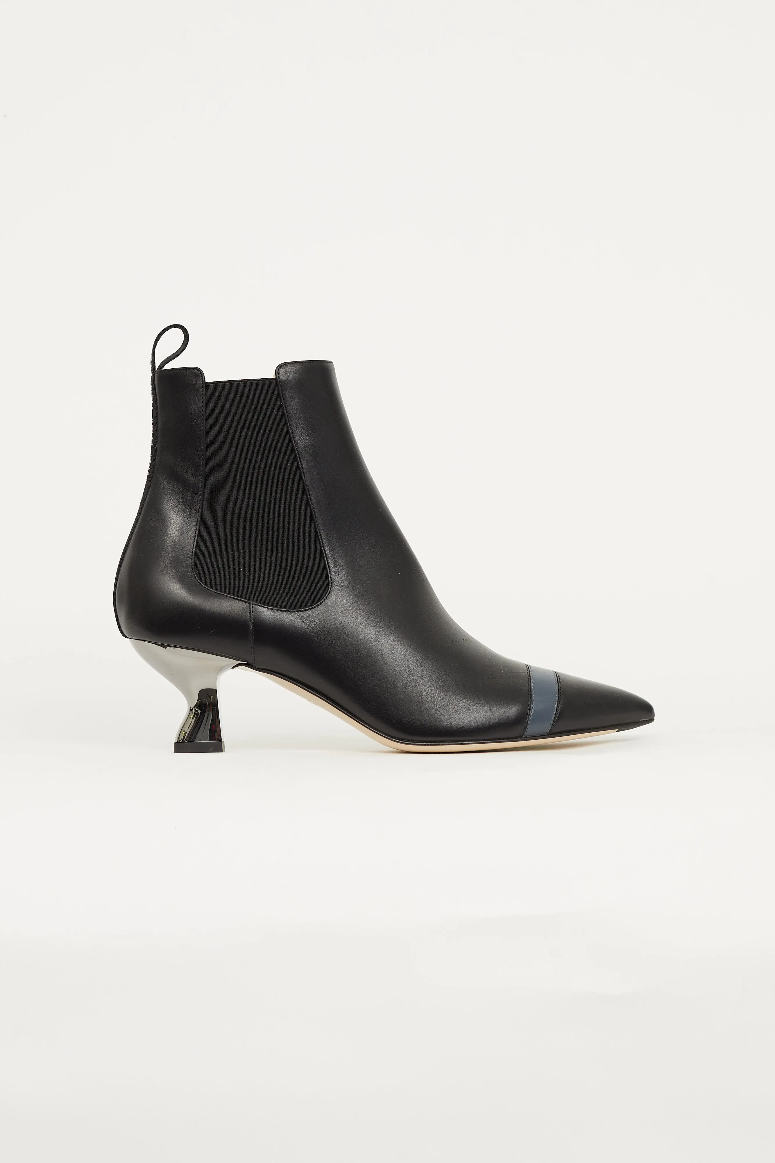 Black Leather Heeled Chelsea Boot