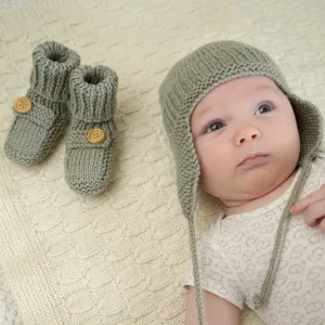 Brayden Hat & Boots Knitting Pattern - 8Ply (BC69)