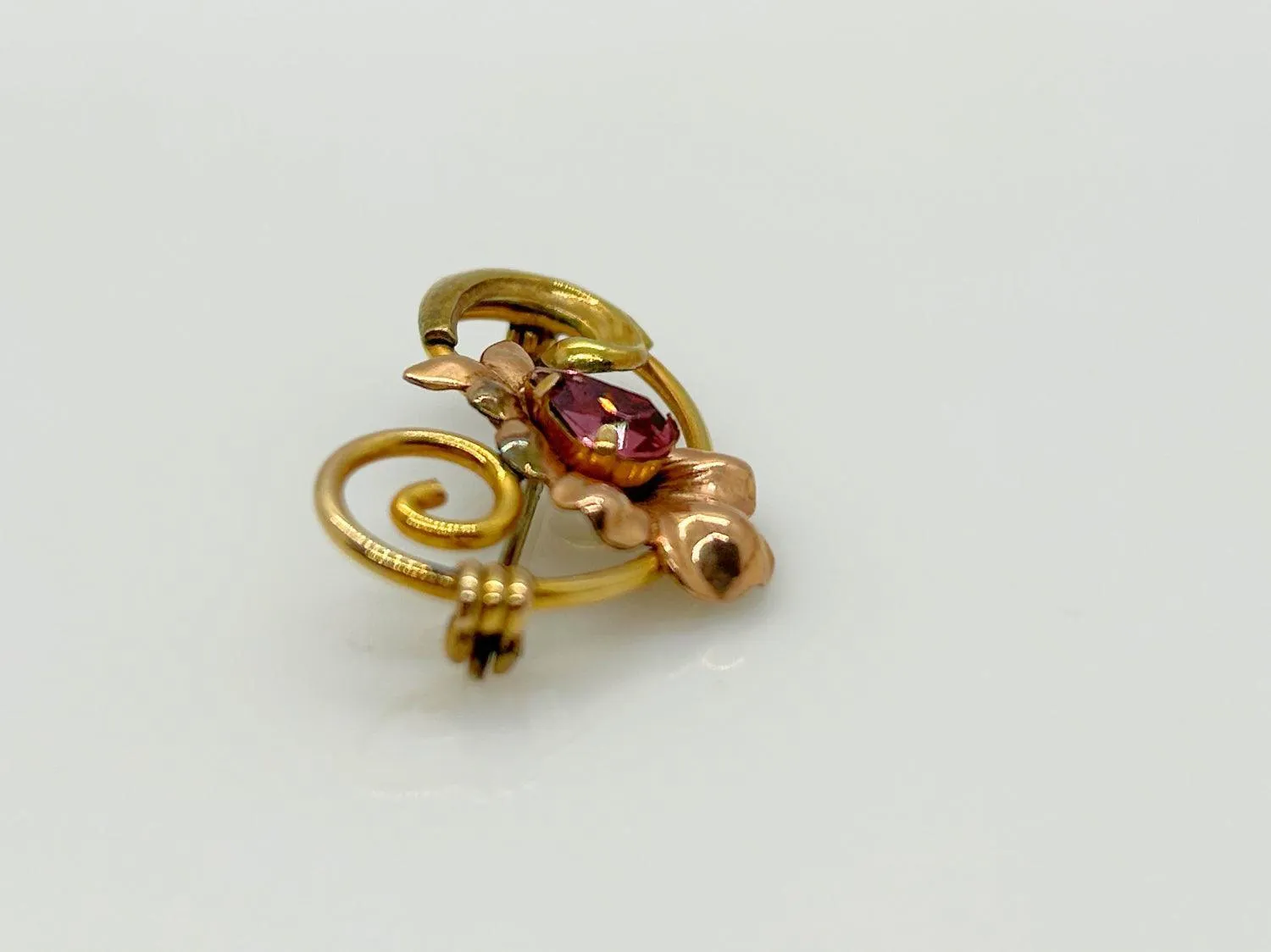 Charming Van Dell 1/20 12kt G.F. Floral Brooch. with Pink Stone