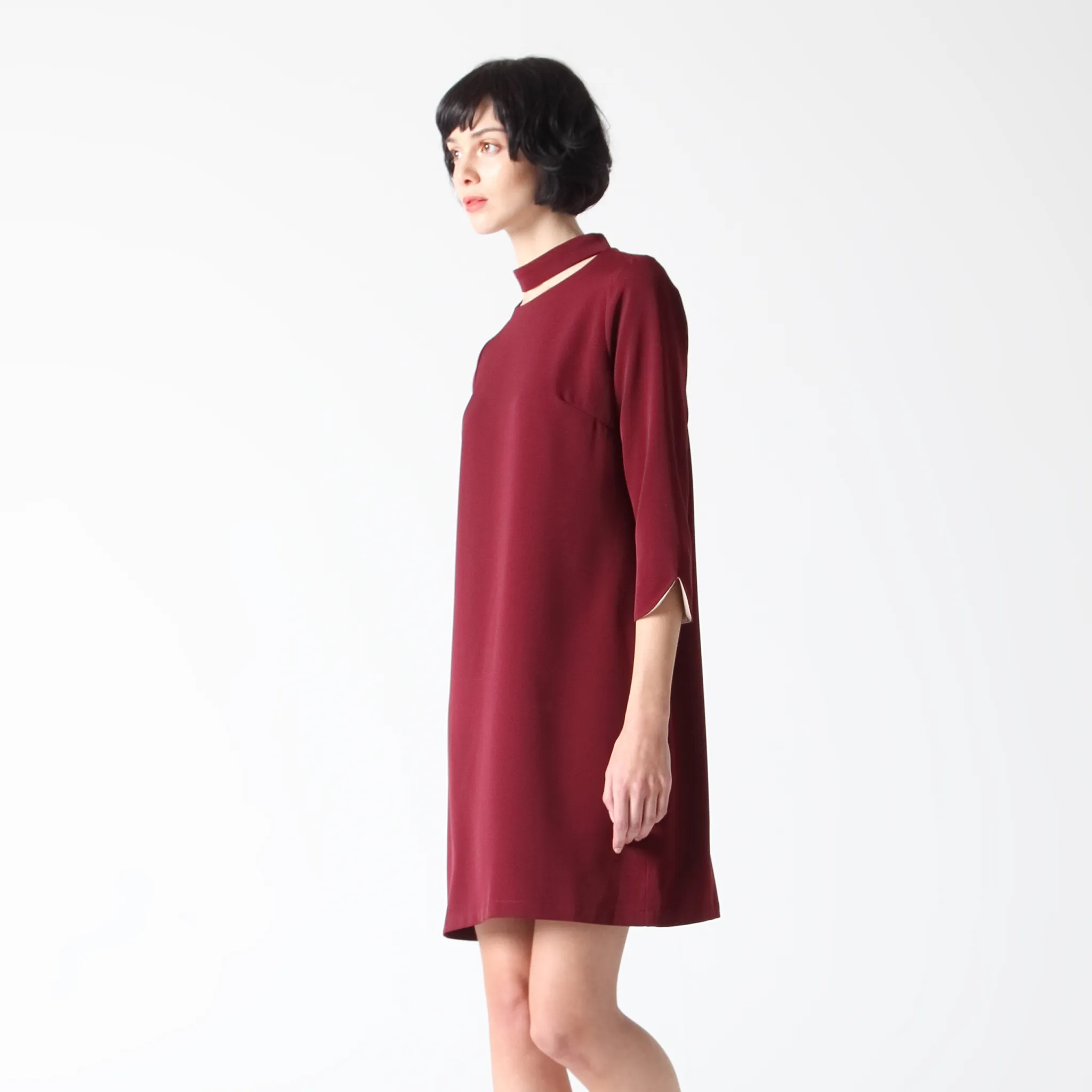 Cut-Out Collar Dress with Colour Contrast Sleeve Facing