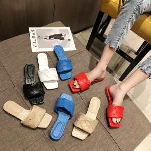 Flat woven mules