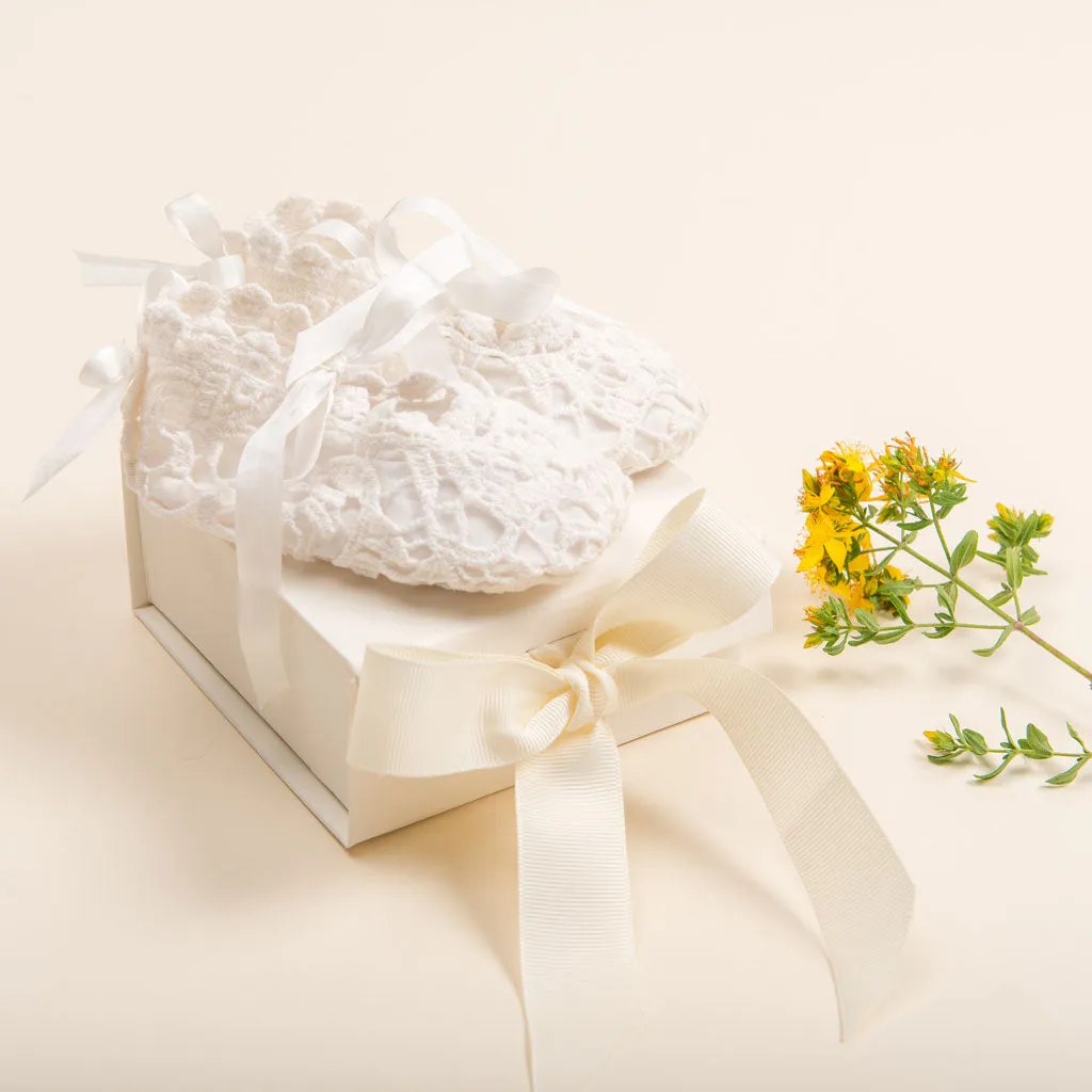 Gift Wrap | Ivory Gift Box