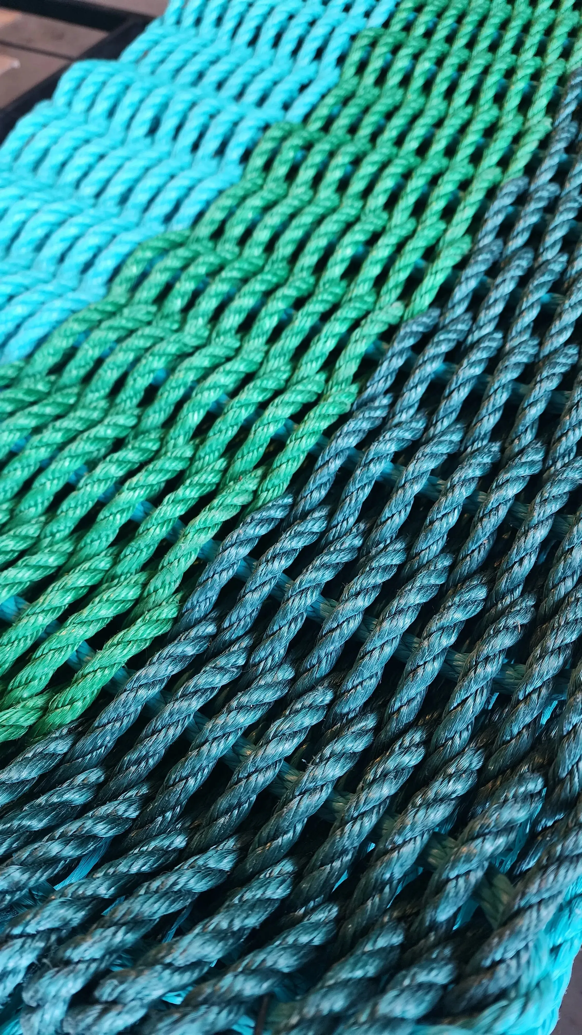 Green Ombre Rope Mat made with Lobster Rope, Hunter Green, Green, Teal