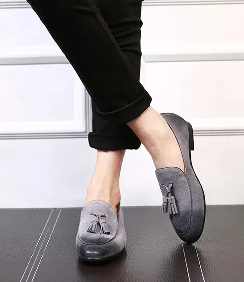 Italian Style Tasselled Men Loafers Shoes with Gradient Toe