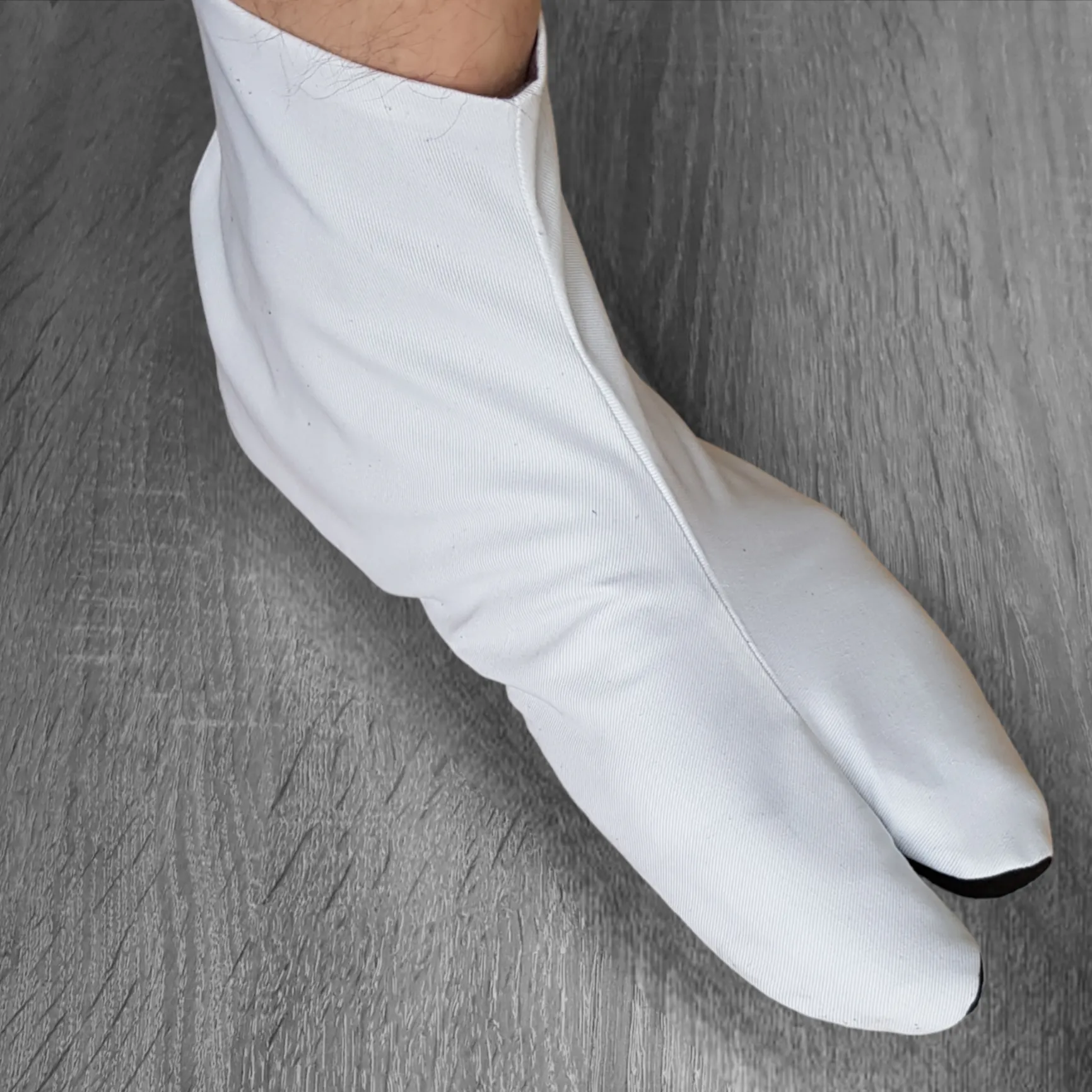 Japanese Samurai Aikido Iaido Tabi White Shoes with Hook and Loop Fastener for tatami