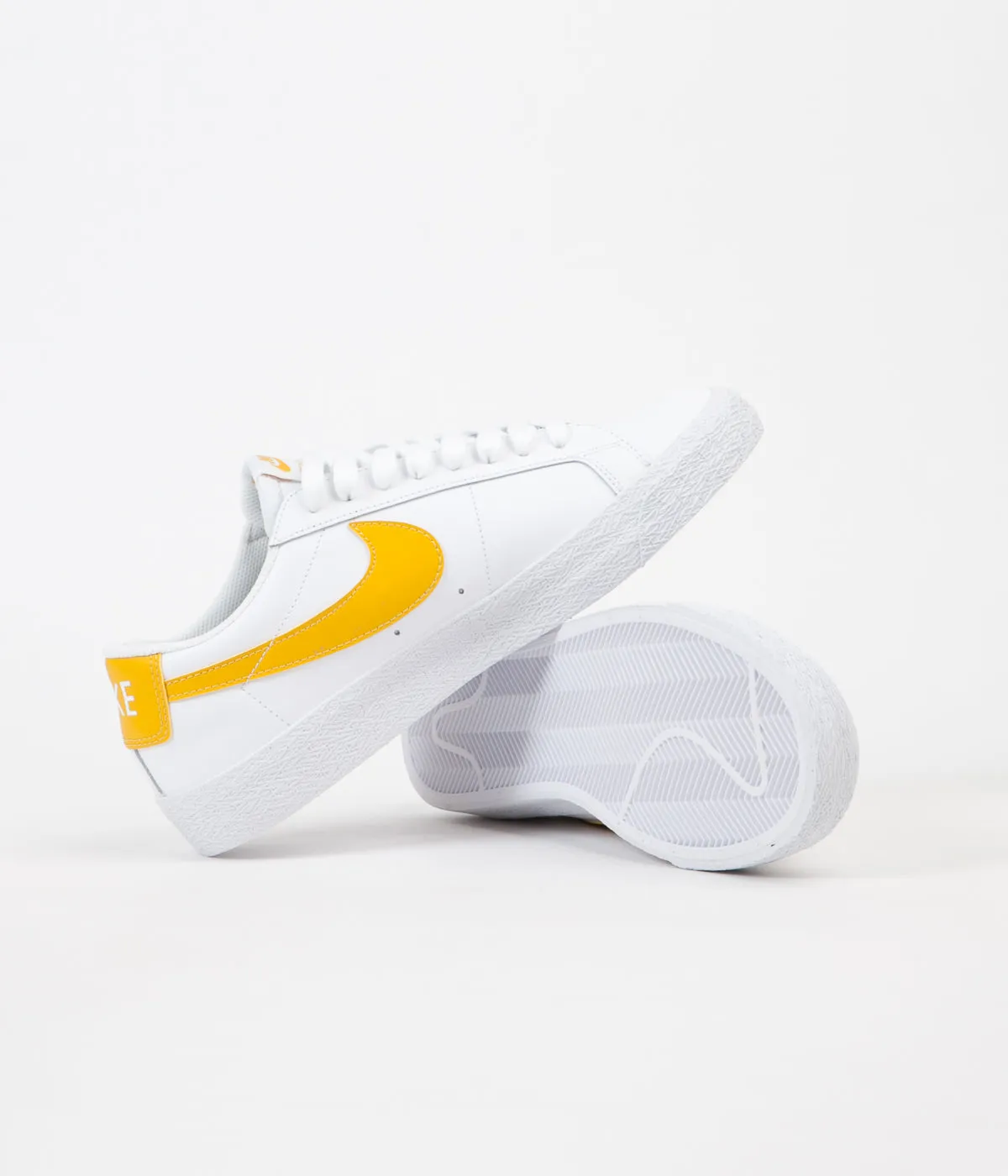 Nike SB Blazer Low Shoes - White / Mineral Gold