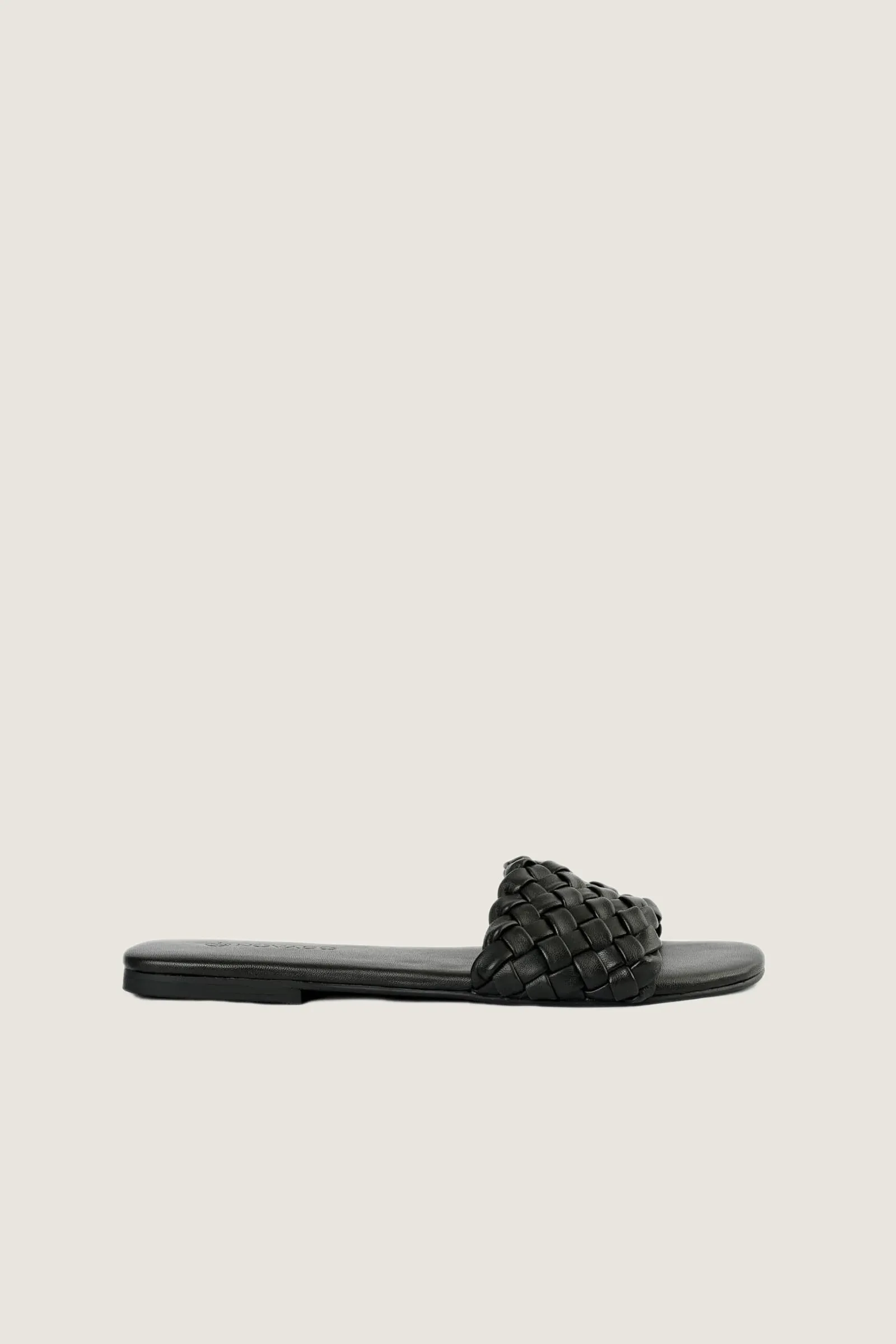 Novado - Leather Sandal with Woven Design - Black