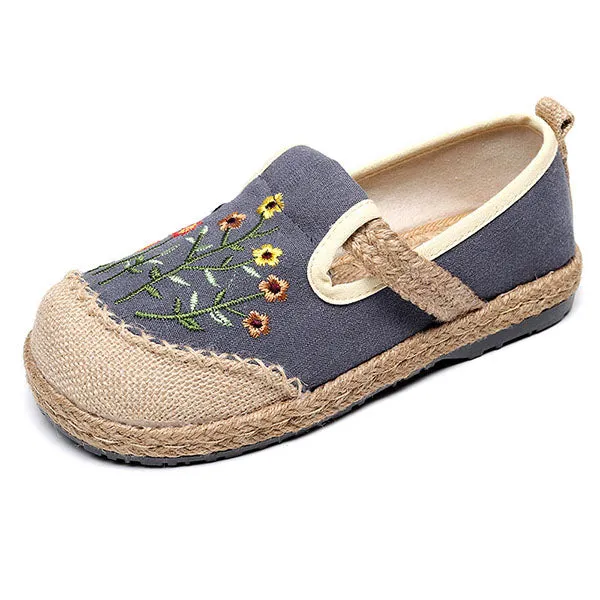 Sohiwoo Women's Vintage Woven Embroidered Flats