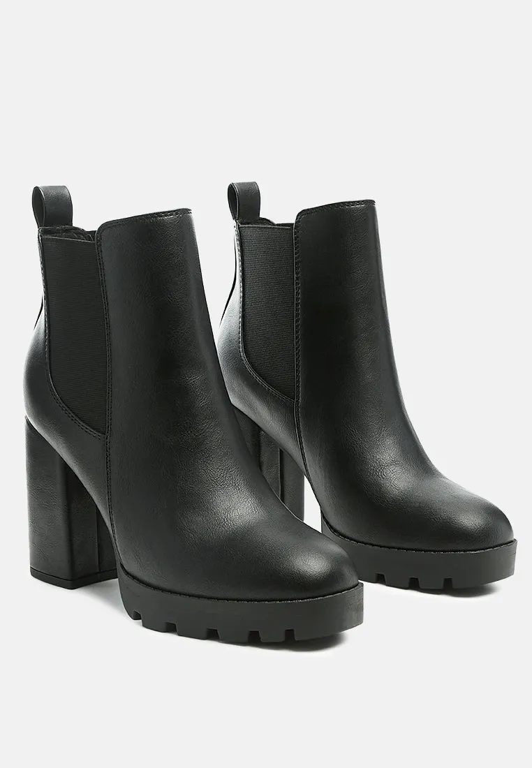 Sonia Block Heeled Chelsea Boots