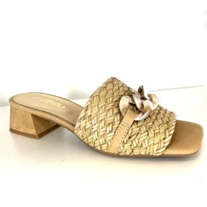 The Woven Leather Slide Sandal with Resin Chain in Natural