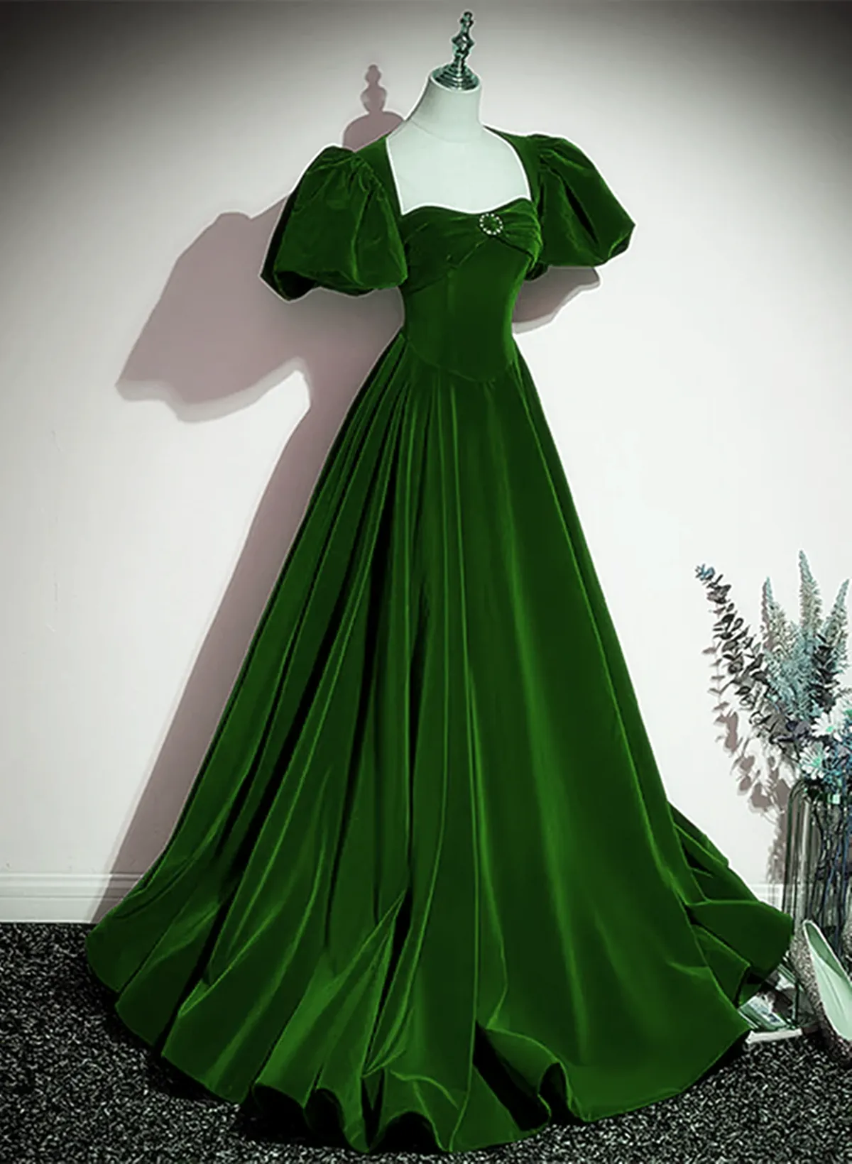 Uniwim Green Velvet Backless Long Party Dress, Green Short Sleeves Formal Dress Prom Dress