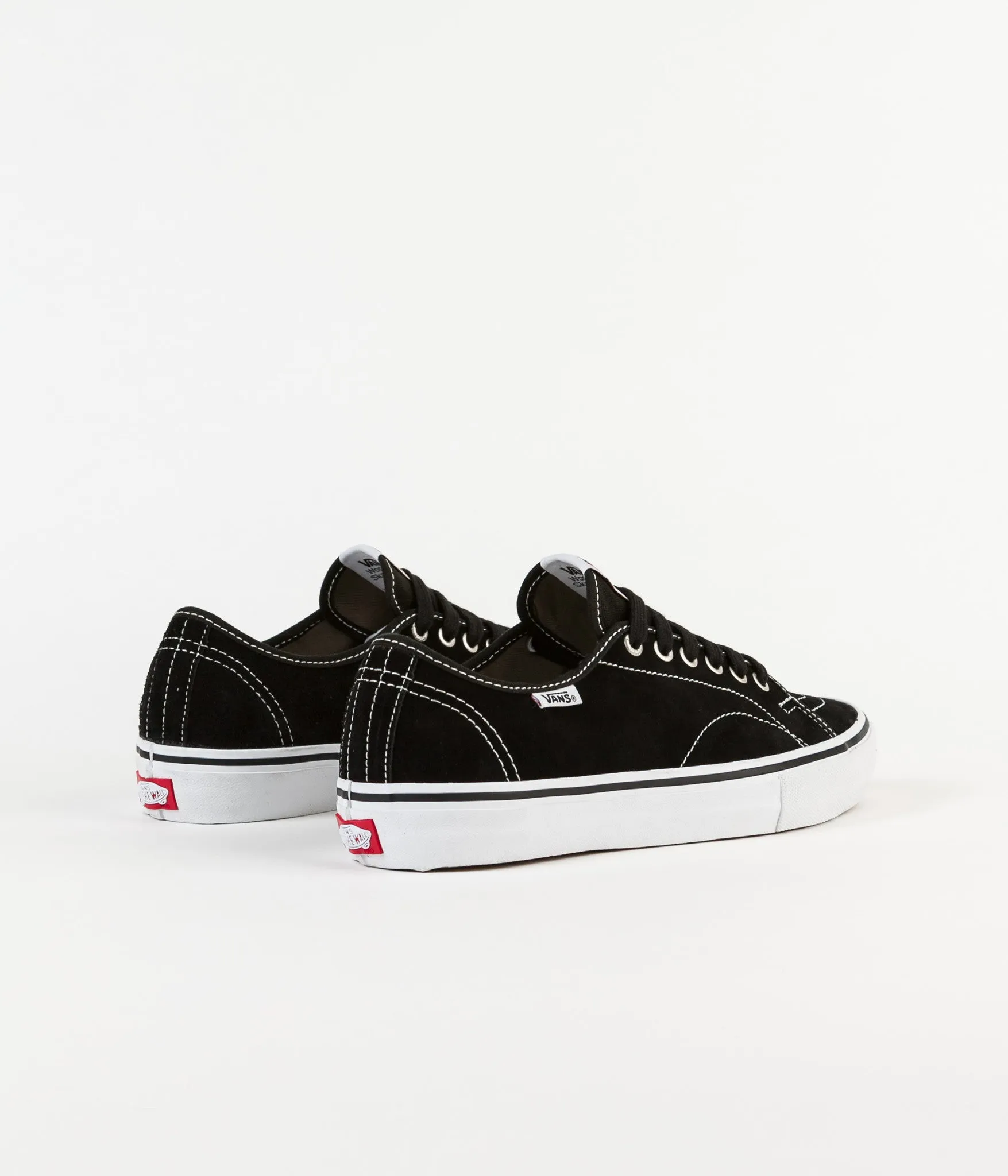 Vans AV Classic Pro Shoes - Black / White