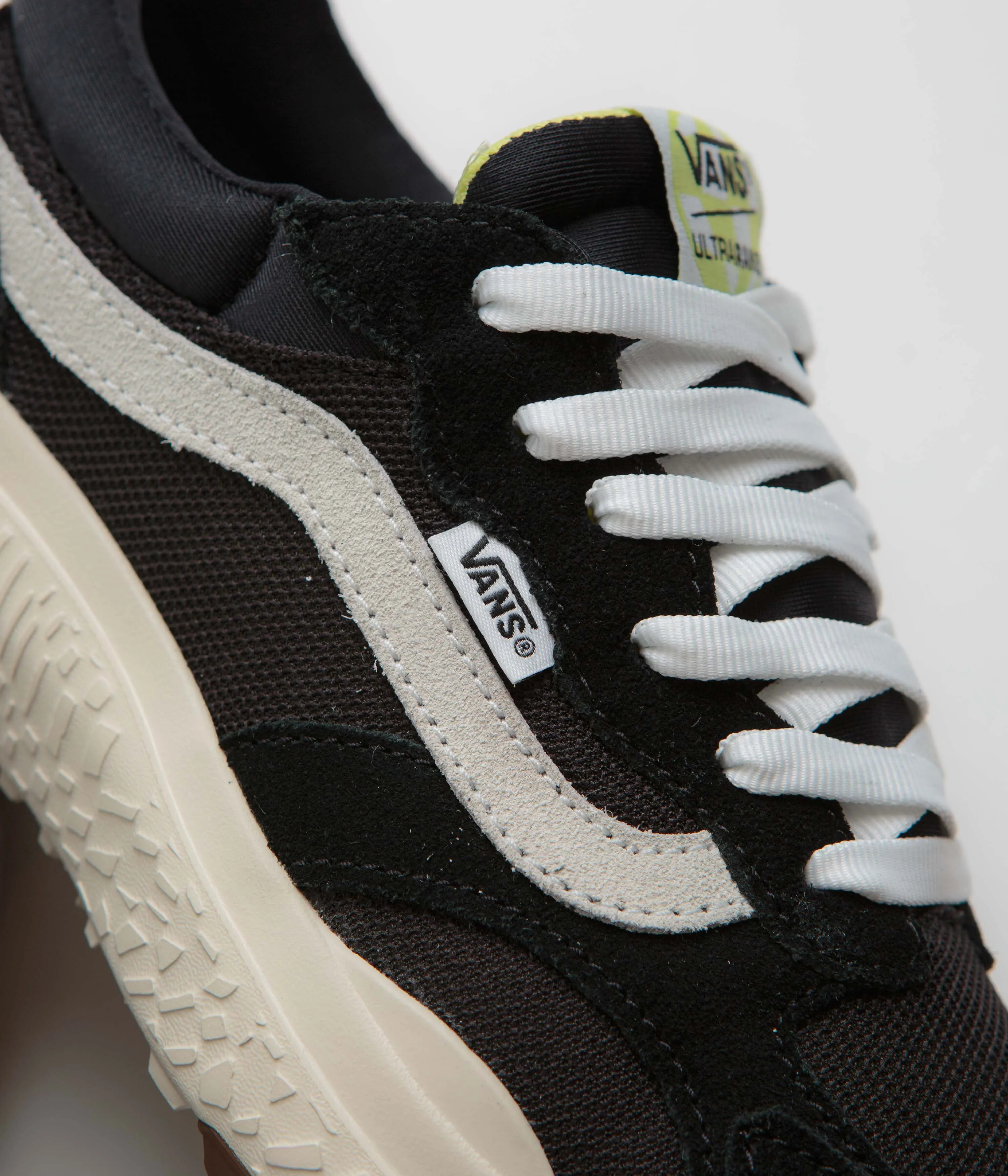 Vans MTE UltraRange Neo VR3 Shoes - Black / White