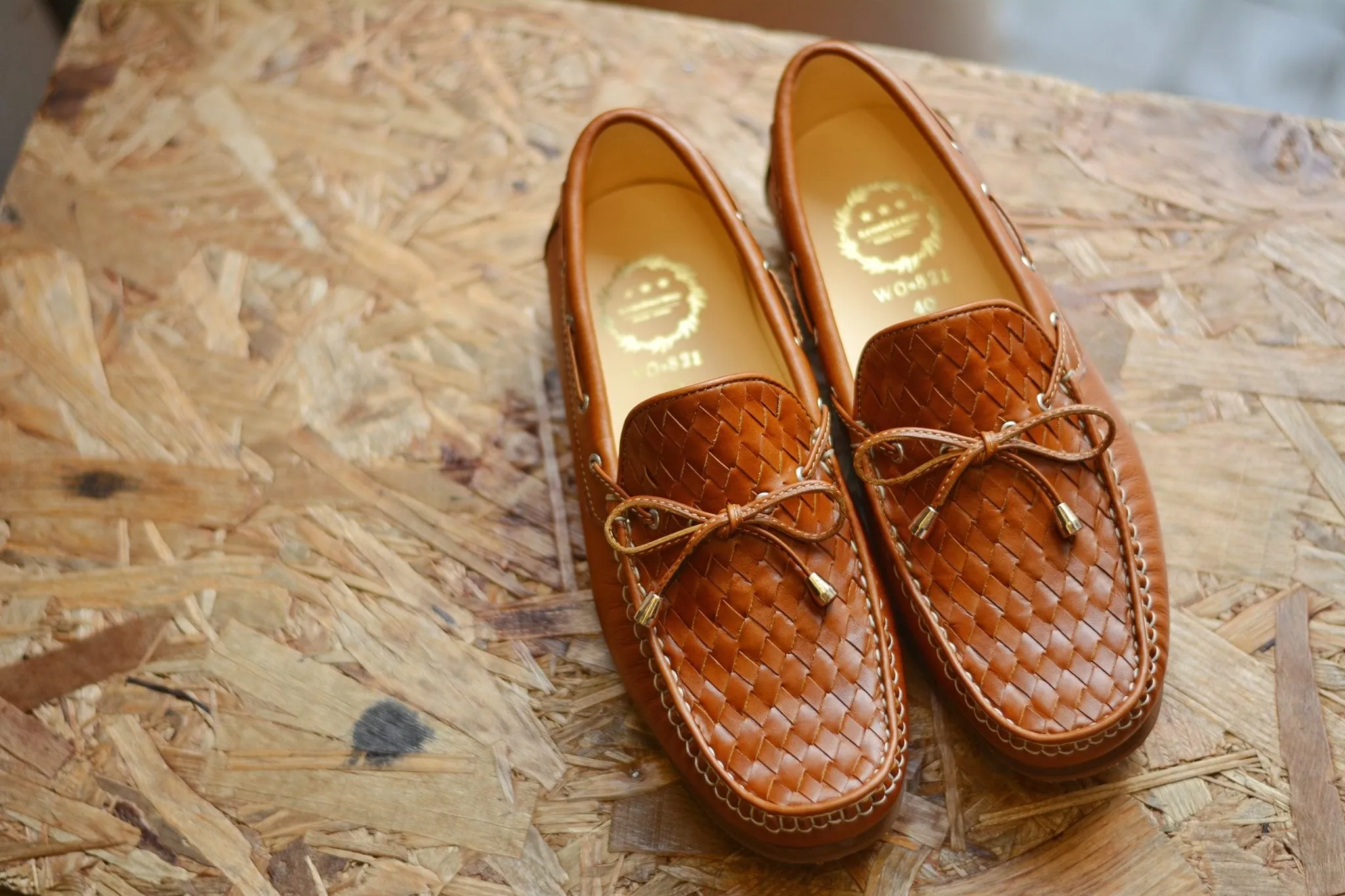 W821 Classic Woven Loafer visky