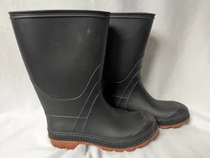 Waterproof Snow Boots Size 4 Color Black Condition Used