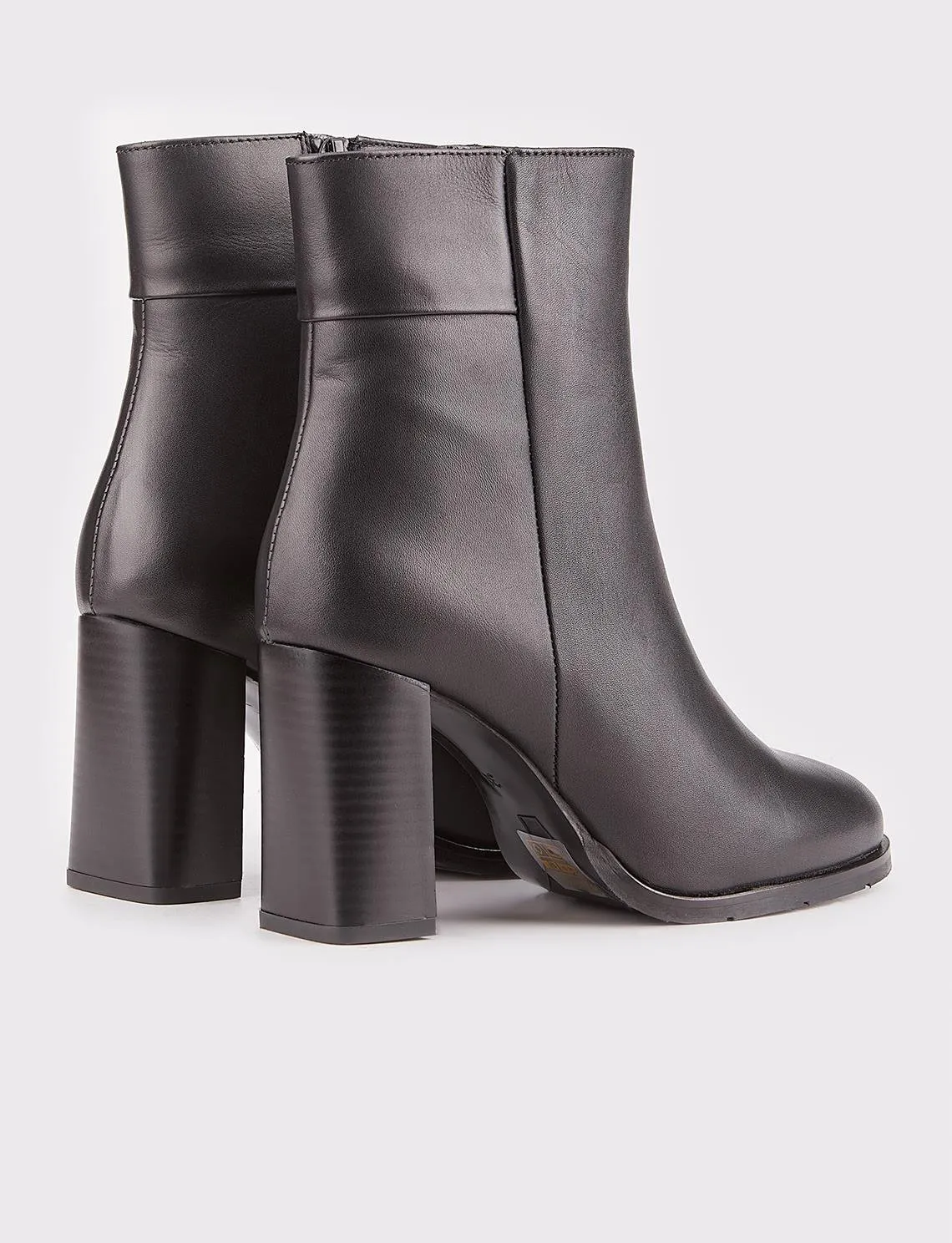 Women Black Genuine Leather Heeled Boots